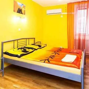 Centralcomfortbdpst Appartamento Budapest